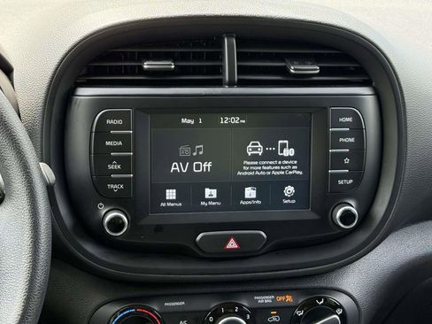 Used 2020 Kia Soul S FWD image 14