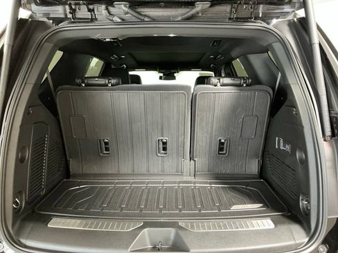 Used 2025 GMC Yukon Denali w/ Sun & Power Step Package AWD/4WD image 28