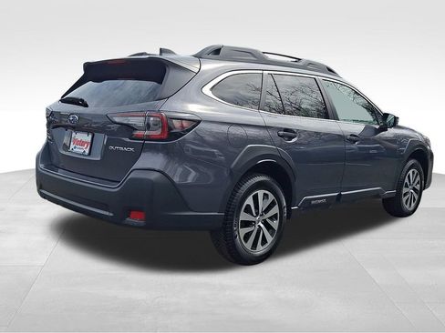 Used 2023 Subaru Outback Premium image 6