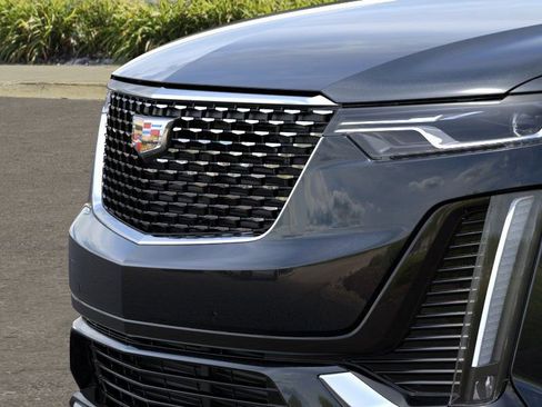 New 2025 Cadillac XT6 Premium Luxury image 13