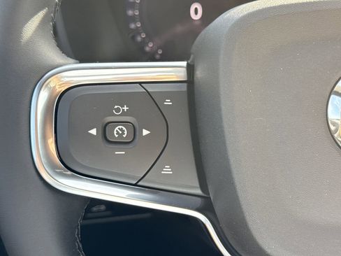 New 2026 Volvo XC40 B4 Core w/ Protection Package image 20