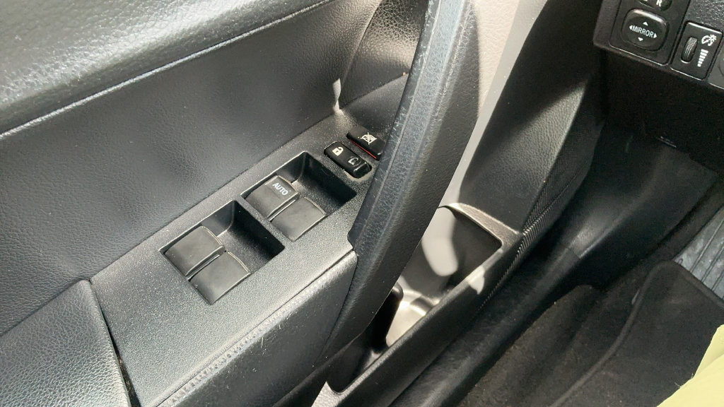Used 2015 Toyota Corolla S FWD image 14