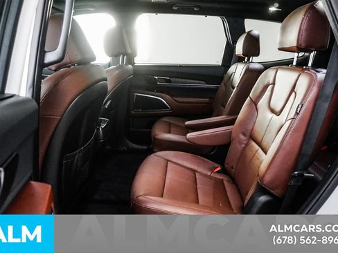Used 2024 Kia Telluride SX FWD image 11