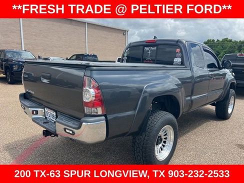 Used 2015 Toyota Tacoma PreRunner w/ SR5 Package RWD image 5