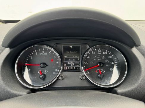 Used 2013 Nissan Rogue S image 19