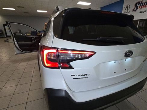 Used 2024 Subaru Outback Premium image 27