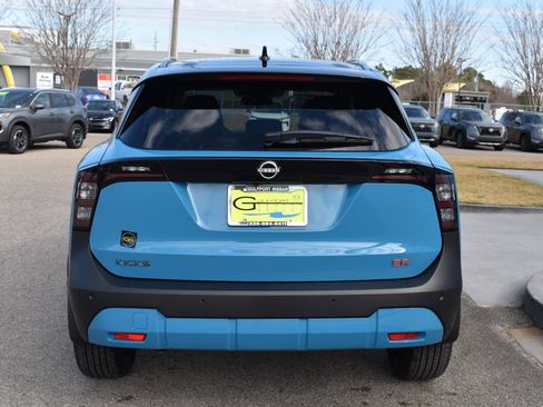 New 2026 Nissan Kicks SR w/ SR Premium Package image 8