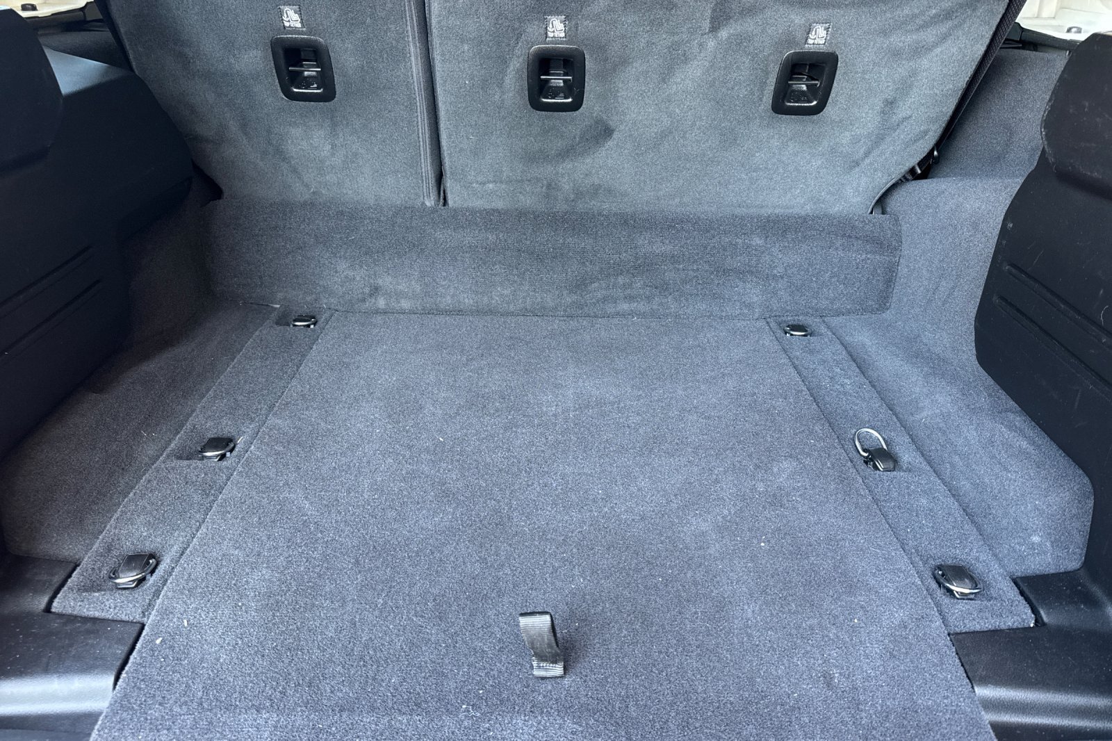 Used 2025 Jeep Wrangler Unlimited Sahara AWD/4WD image 15