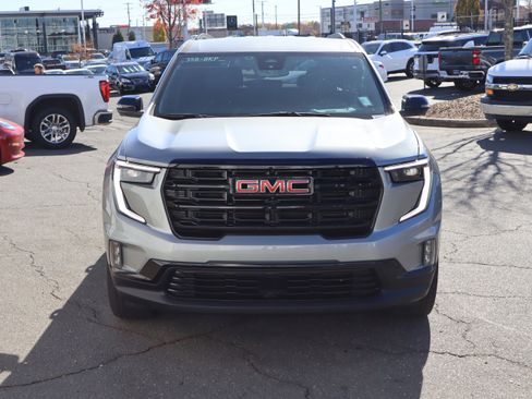 Used 2024 GMC Acadia Elevation w/ Black Edition image 3