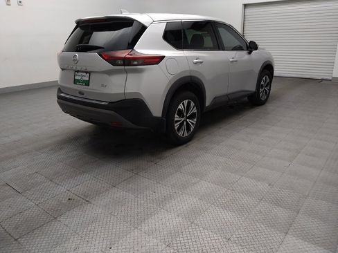 Used 2021 Nissan Rogue SV FWD image 9