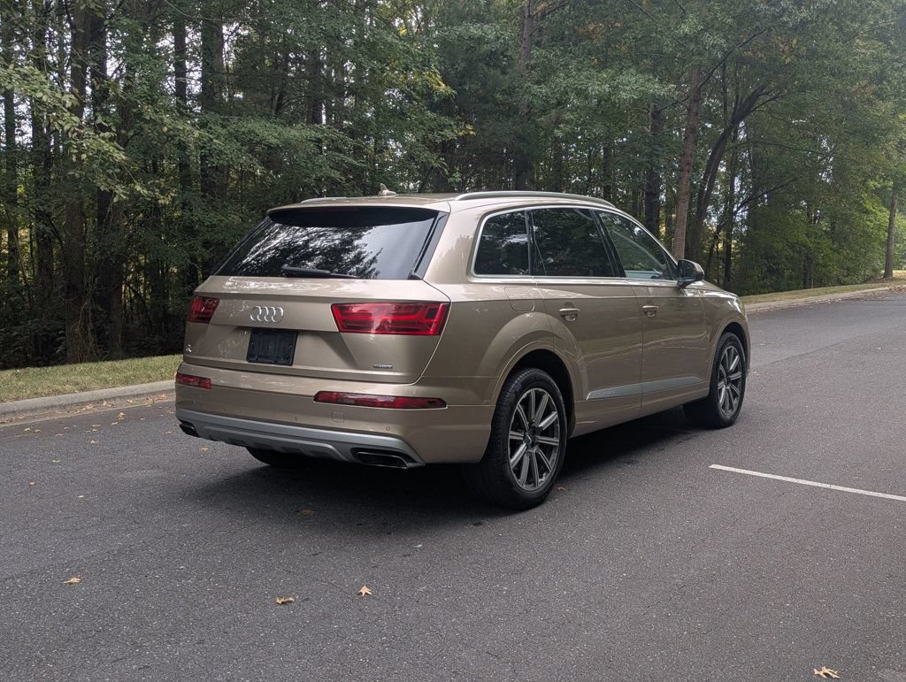 Used 2018 Audi Q7 2.0T Premium Plus w/ Premium Plus Package AWD/4WD image 9