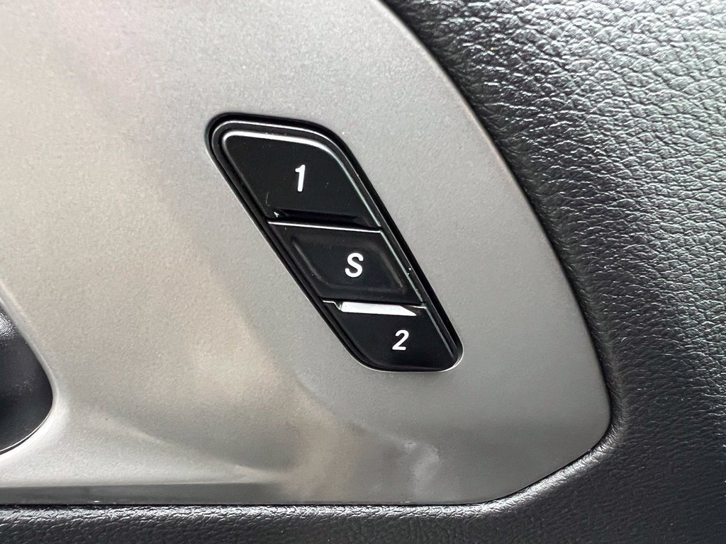 Used 2025 Chrysler Pacifica Select FWD image 27
