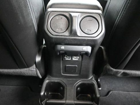 Used 2022 Jeep Gladiator Overland AWD/4WD image 15