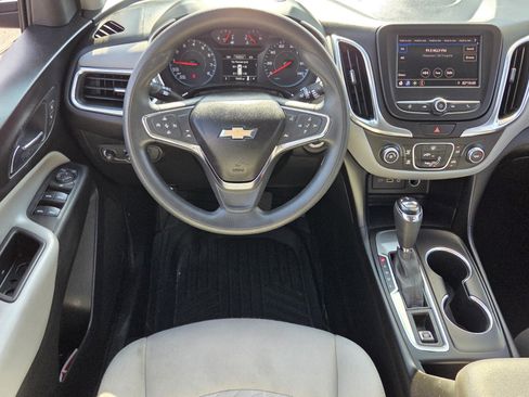 Certified 2020 Chevrolet Equinox LS FWD image 11