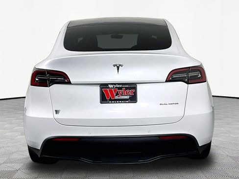 Used 2021 Tesla Model Y Long Range AWD/4WD image 5