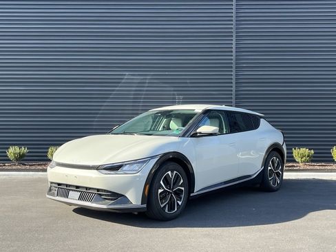 Used 2023 Kia EV6 Wind image 1