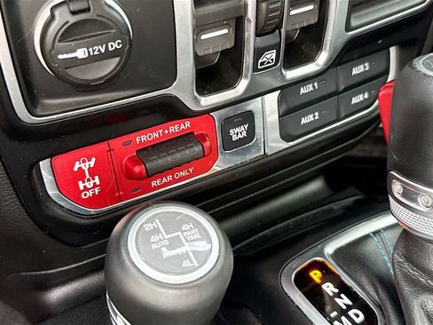 Used 2021 Jeep Wrangler Unlimited Rubicon 4xe w/ Steel Bumper Group AWD/4WD image 18