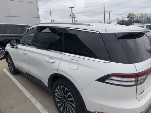 Used 2023 Lincoln Aviator Reserve w/ Equipment Group 201A image 5