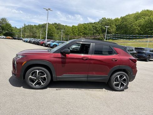 Used 2023 Chevrolet TrailBlazer RS AWD/4WD image 8