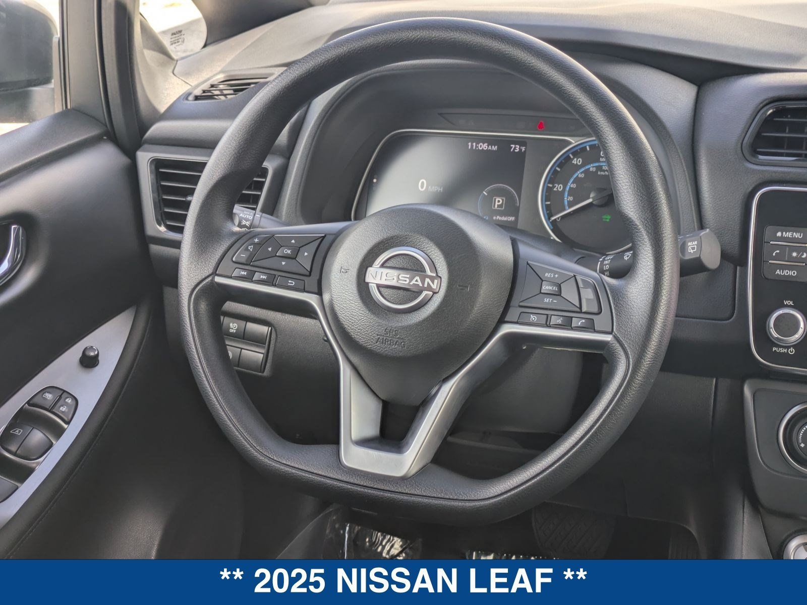 Used 2025 Nissan Leaf S FWD image 17