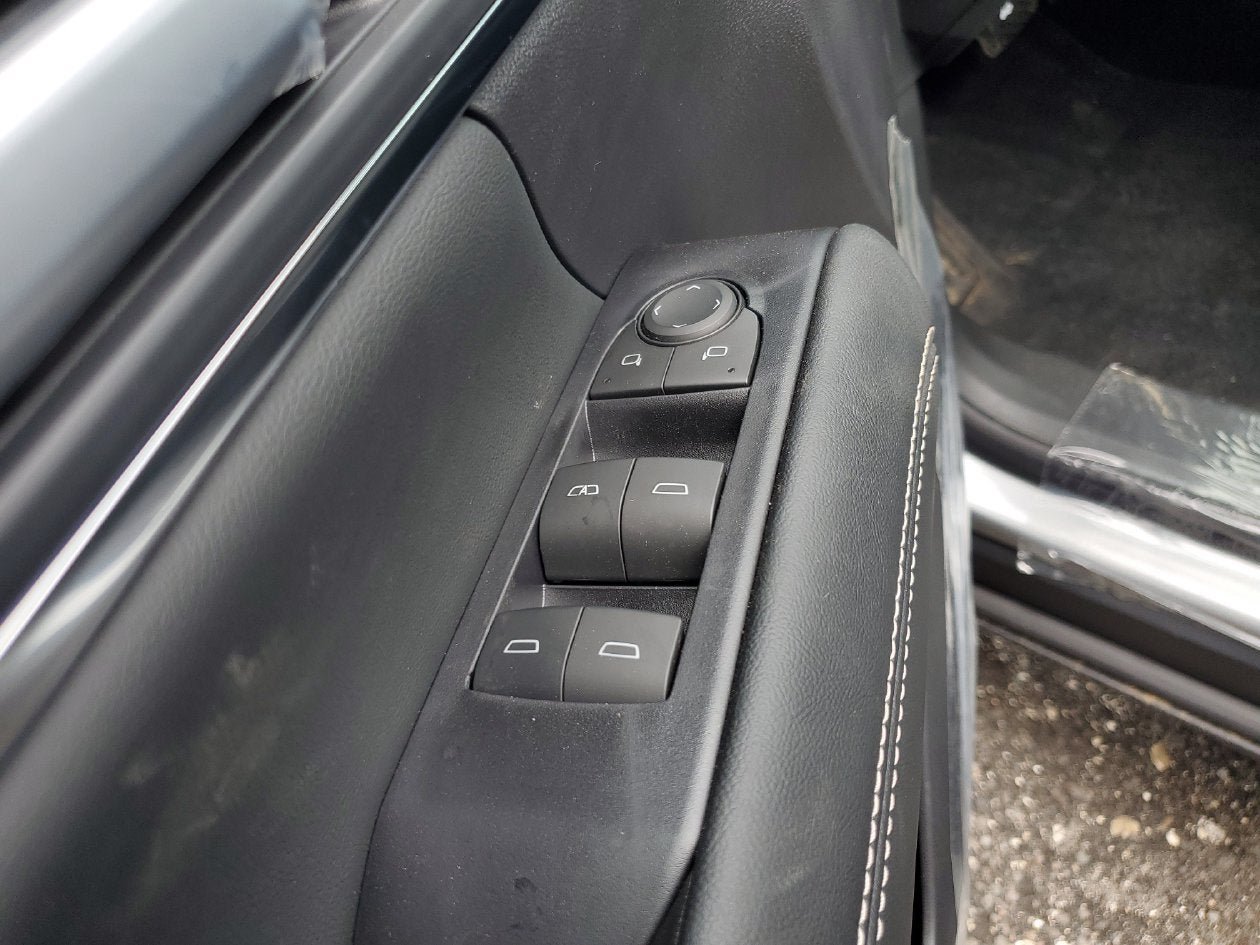New 2027 GMC Terrain Elevation FWD image 18