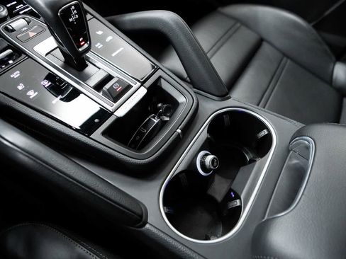 Certified 2023 Porsche Cayenne AWD/4WD image 29