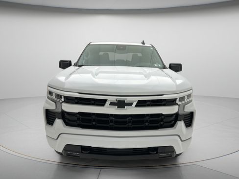 Used 2024 Chevrolet Silverado 1500 RST w/ Convenience Package II AWD/4WD image 2