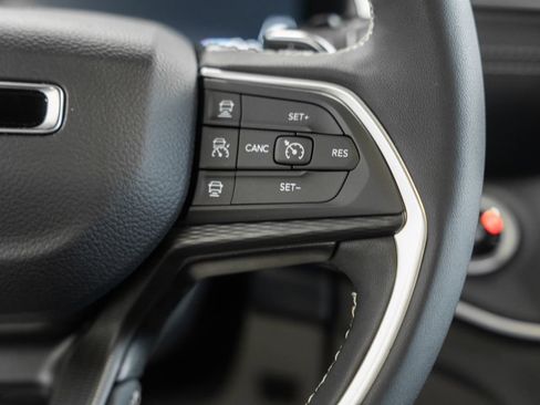 New 2026 Jeep Grand Cherokee Laredo X AWD/4WD image 28