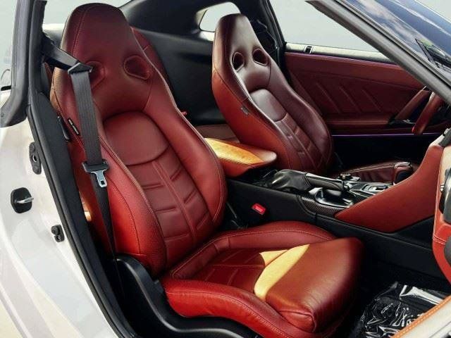 Used 2024 Nissan GT-R w/ Floor Mat Package AWD/4WD image 46