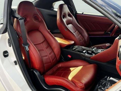 Used 2024 Nissan GT-R w/ Floor Mat Package AWD/4WD image 46