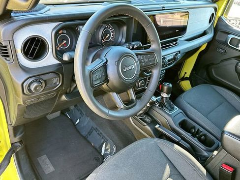 Used 2024 Jeep Wrangler Sport S image 9