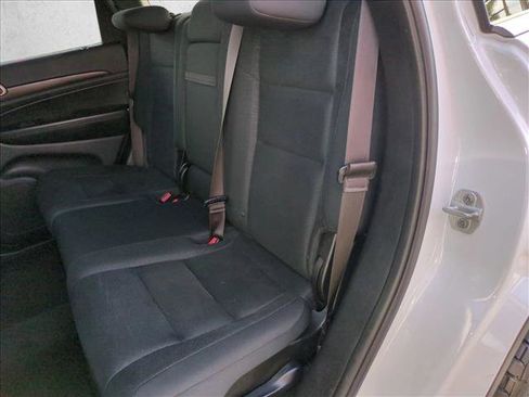 Used 2017 Jeep Grand Cherokee Laredo image 17