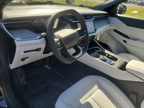 New 2026 Jeep Cherokee Limited AWD/4WD image 17