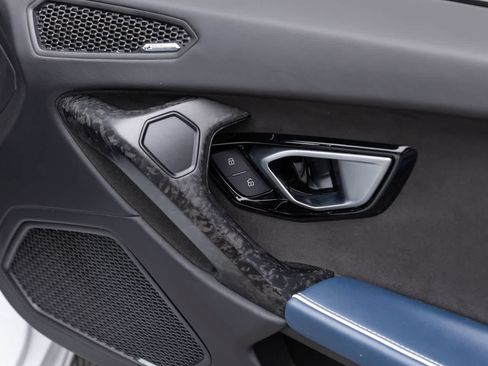 Used 2020 Lamborghini Huracan EVO AWD/4WD image 41