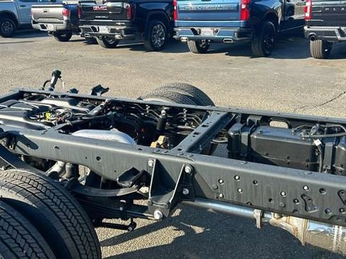 New 2026 Ford F550 2WD Regular Cab Super Duty image 19