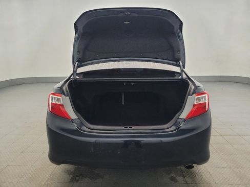 Used 2014 Toyota Camry XLE image 29
