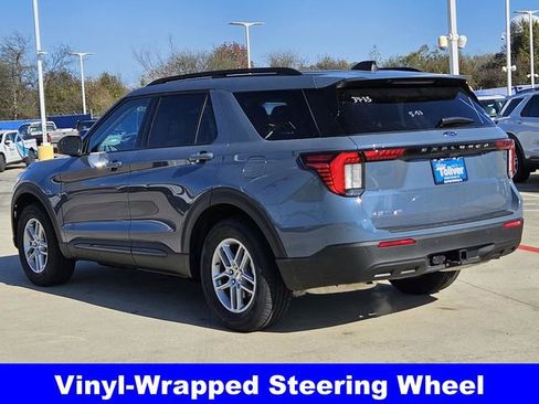 New 2026 Ford Explorer Active image 7