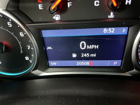 Used 2020 Chevrolet Equinox Premier image 11