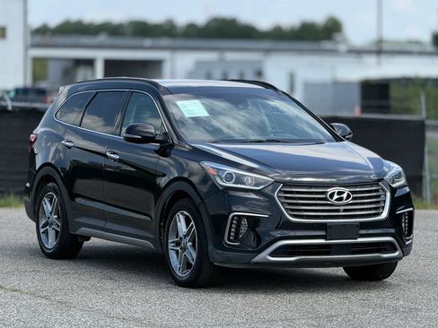 Used 2017 Hyundai Santa Fe Limited AWD/4WD image 1