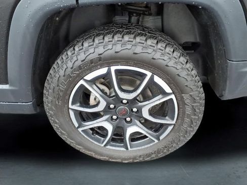 Used 2025 Jeep Compass Trailhawk w/ Trailer Tow Group AWD/4WD image 13