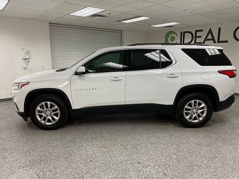 Used 2020 Chevrolet Traverse LT image 8