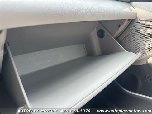 Used 2017 Hyundai Elantra SE FWD image 36