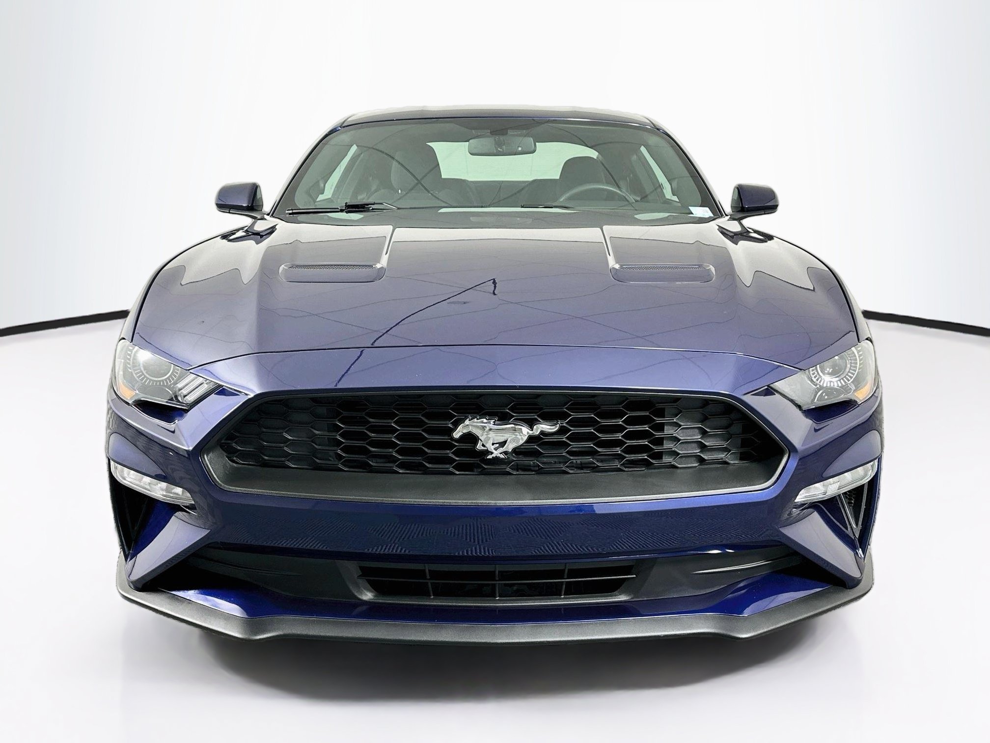 Used 2018 Ford Mustang Coupe w/ Equipment Group 101A RWD image 2