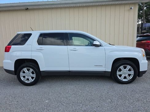 Used 2016 GMC Terrain SLE FWD image 3