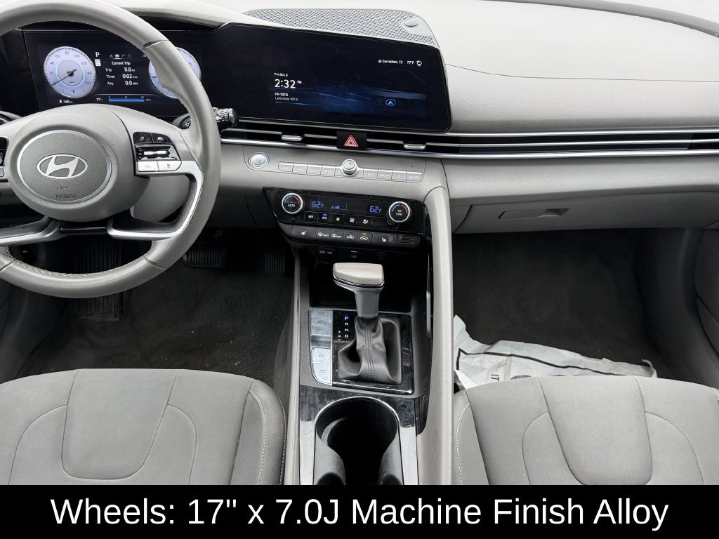 Used 2024 Hyundai Elantra SEL w/ Convenience Package FWD image 13