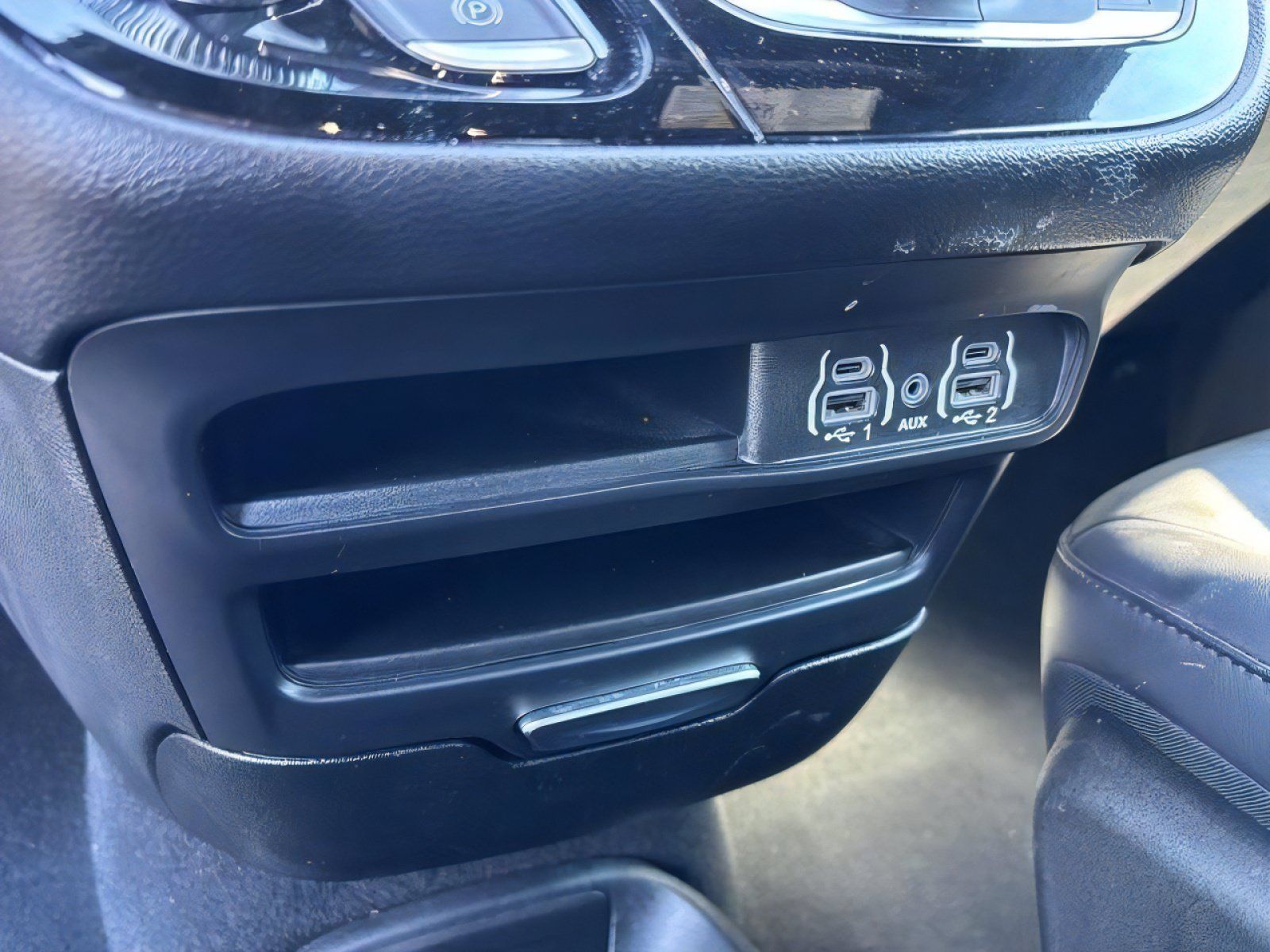 Used 2025 Chrysler Pacifica Select FWD image 15