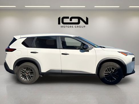 Used 2022 Nissan Rogue S FWD image 6