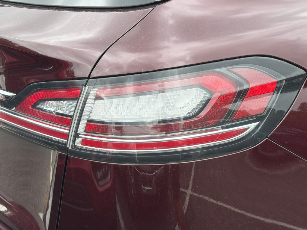 Used 2023 Lincoln Nautilus AWD w/ Premium Package image 12
