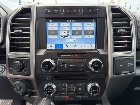 Used 2018 Ford F150 Platinum w/ Equipment Group 701A Luxury image 42