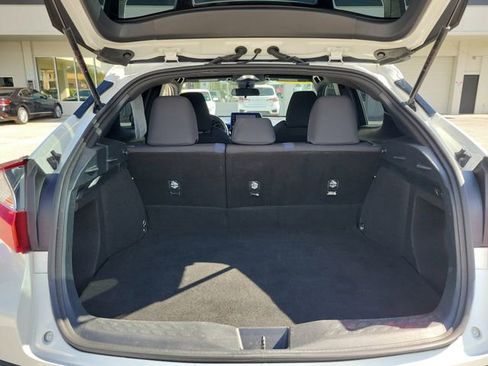 Used 2021 Toyota C-HR XLE image 10